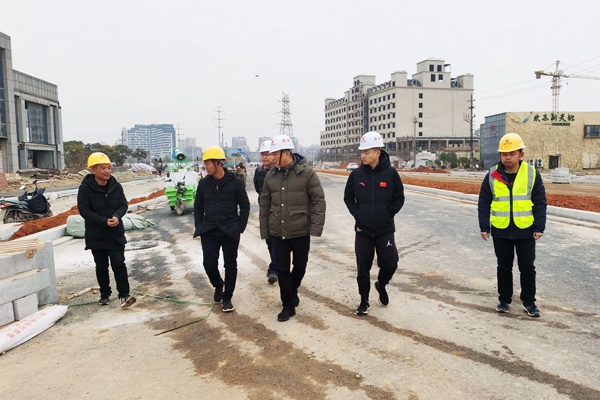 南昌市政建設(shè)黨委書(shū)記徐旭洛陽(yáng)東路綜合改造工程600400P3.jpg