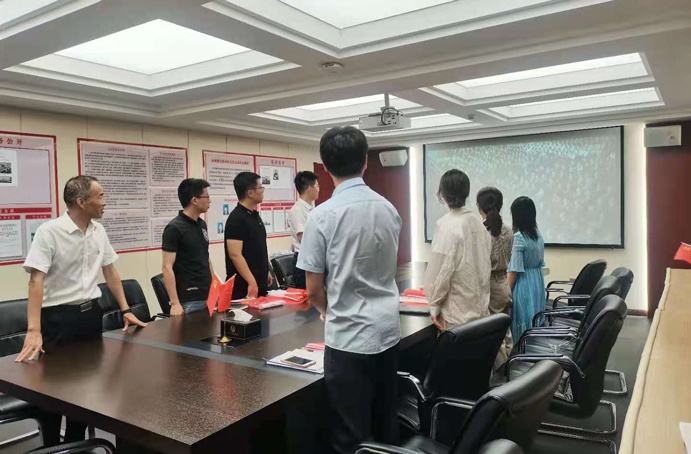南昌市政建設(shè)集團組織觀看“七一勛章”頒授儀式691.jpg