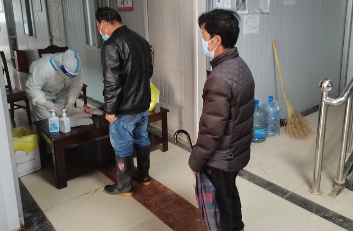各項(xiàng)目部開(kāi)展全員核酸檢測(cè)6914.jpg