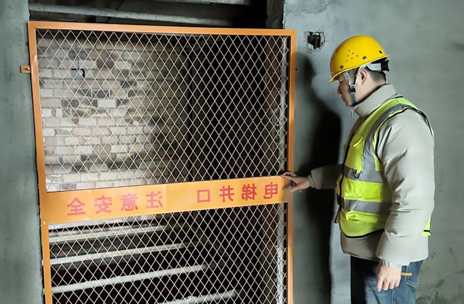 應對低溫雨雪冰凍天氣 市政建設(shè)人在行動