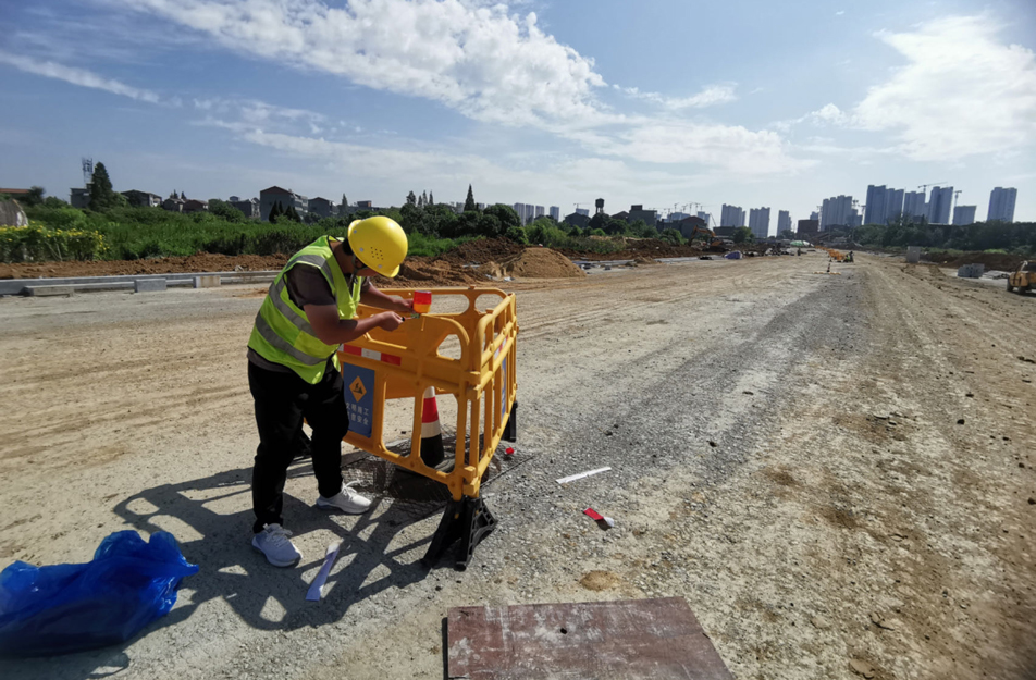 南昌市政建設(shè)集團95后安全員譜寫一線安全“主旋律” 南昌市政建設(shè)集團95后安全員譜寫一線安全“主旋律”